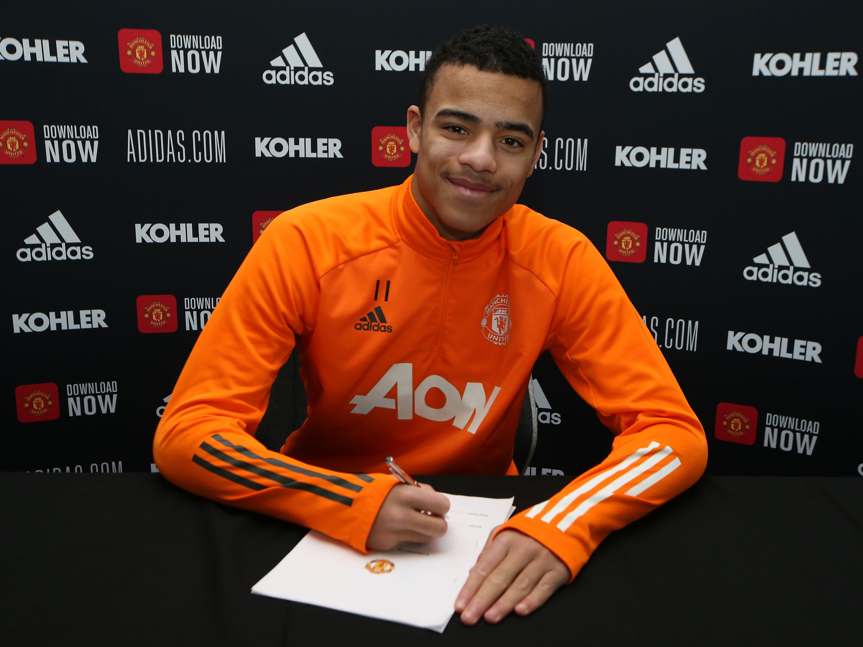 Manchester United: Mason Greenwood renueva hasta 2025