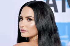 Demi Lovato revela que estaba “a minutos de la muerte” tras la sobredosis que sufrió en 2018