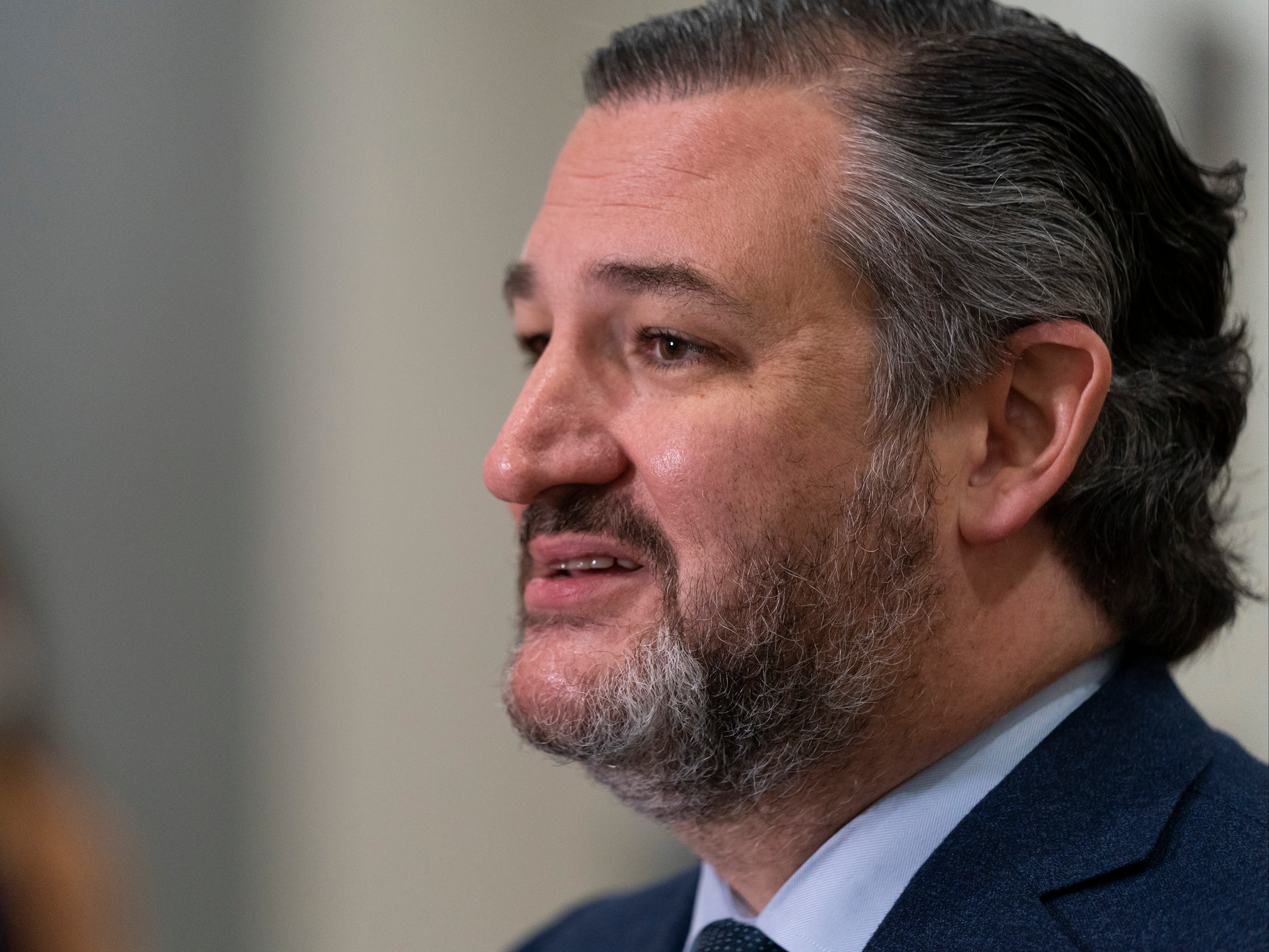 El senador Ted Cruz viaja a Cancún mientras tormenta invernal azota a Texas