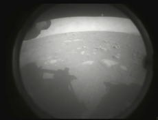 La NASA revela primeras imágenes del histórico aterrizaje del rover Perseverance en Marte
