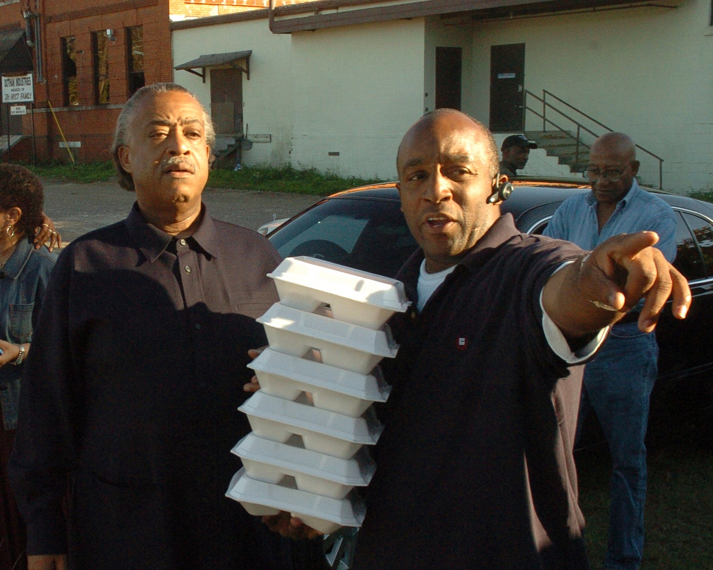 Activista Kenneth Glasgow, medio hermano de Al Sharpton, ha quedado libre bajo fianza