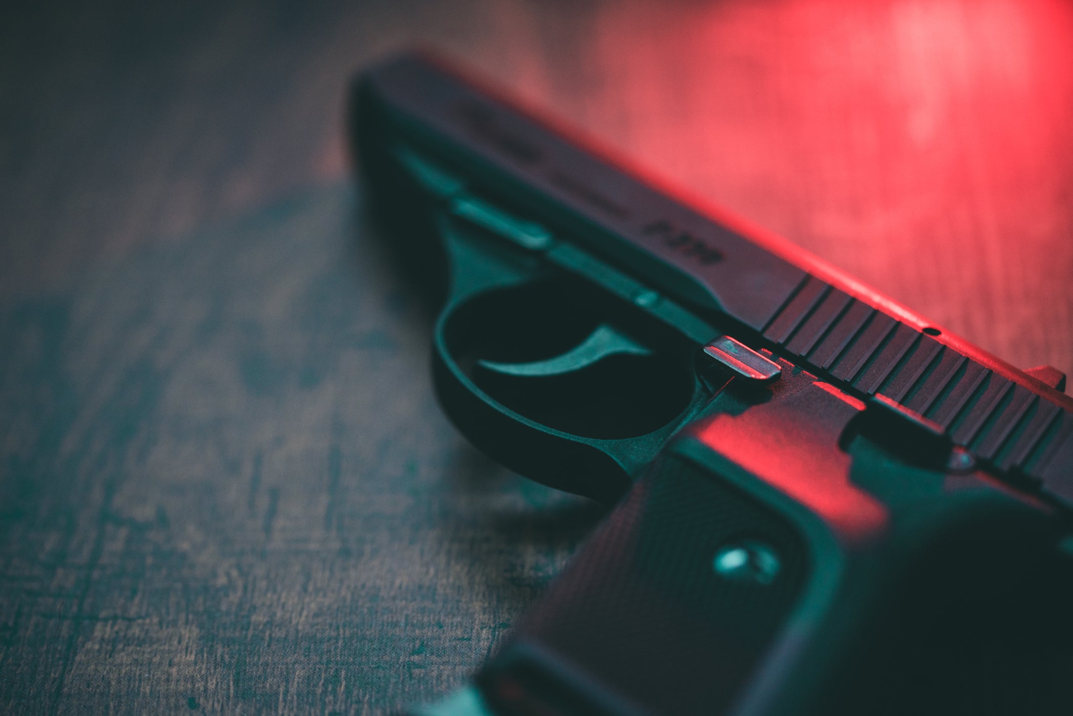 Luisiana: Tiroteo en una tienda de armas cerca de Nueva Orleans deja tres muertos