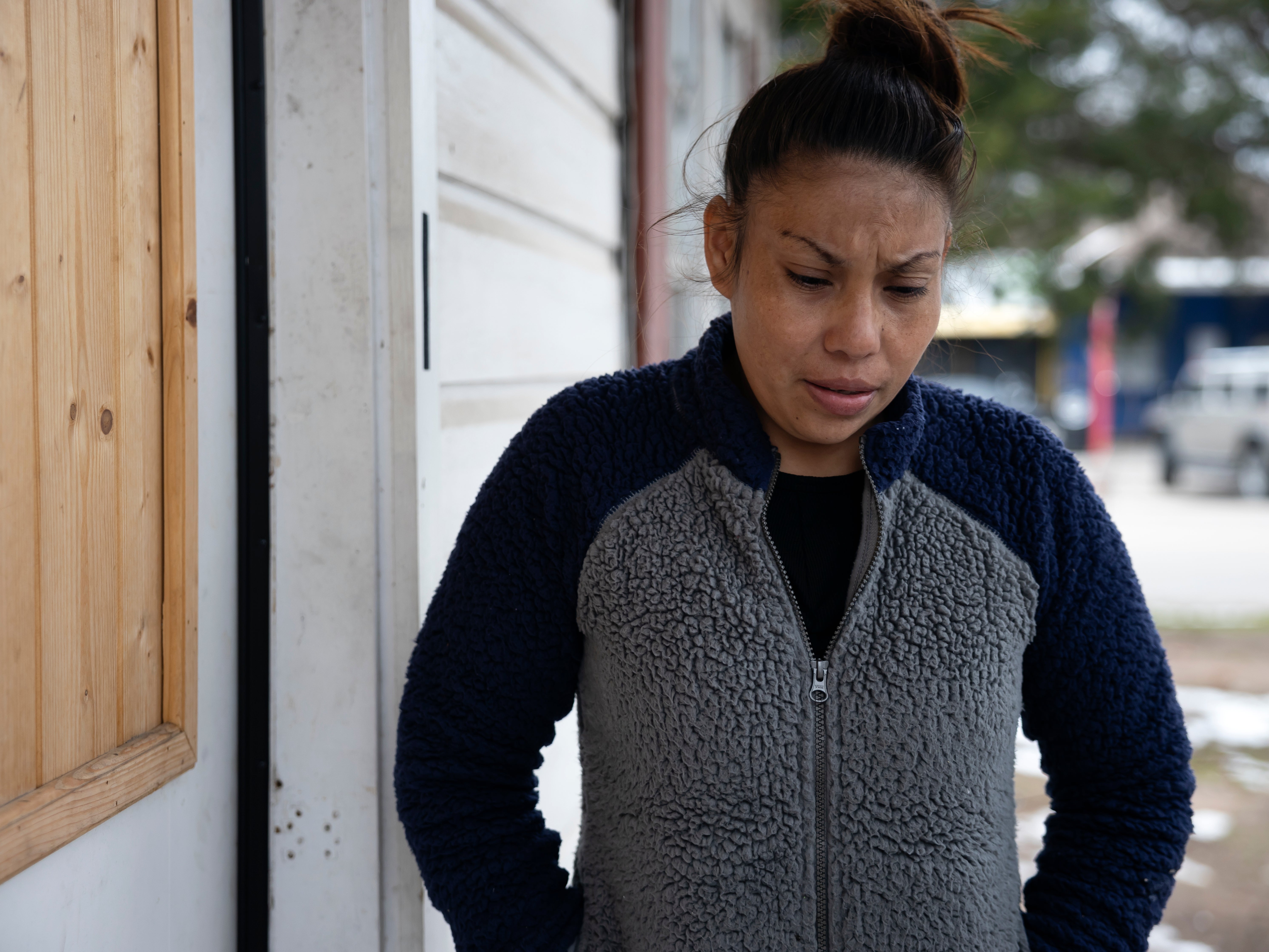 Familia de niño de 11 años que murió durante heladas en Texas presenta una demanda por $100 millones