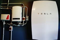 Propietarios de Tesla Powerwall en Texas libran estragos del apagón, pero los propietarios de automóviles ven un aumento en el costo energético que llega a $ 900