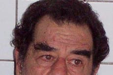 Saddam Hussein “actuó como Hitler” cuando Irak invadió Kuwait, dijo Thatcher