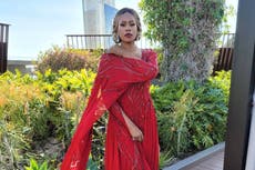 Globos de Oro 2021: Los mejores vestidos de la alfombra roja