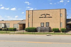 Estudiante de 15 años es herido en un tiroteo en una escuela de Arkansas