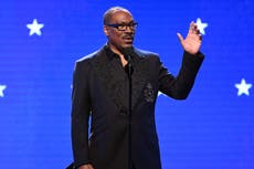 Eddie Murphy dice que la raza ‘nunca’ ha afectado su carrera: ‘yo trascendí esas cosas’