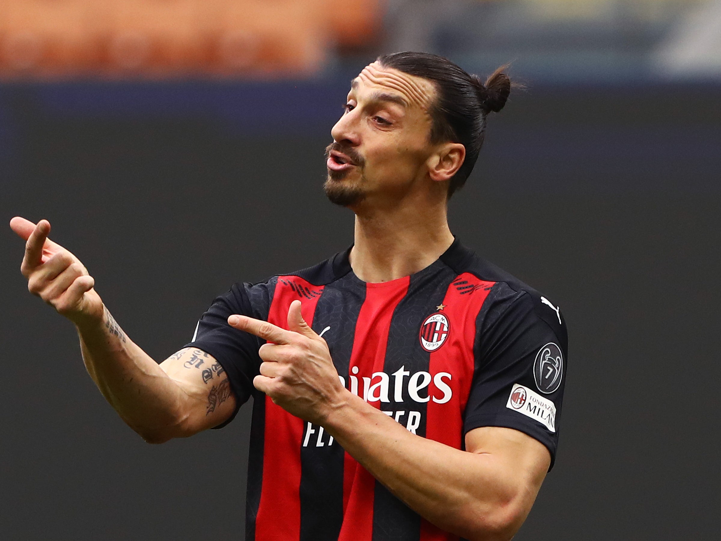 Zlatan Ibrahimovic reitera las críticas a LeBron James con la afirmación de que “los atletas deberían ser atletas”