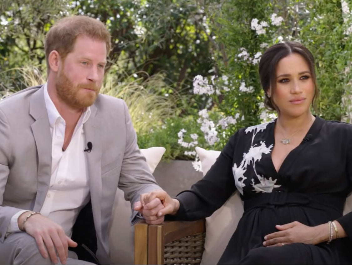 Expertos reales piden al príncipe Harry y Meghan Markle posponer su entrevista