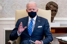 Mayoría de los estadounidenses aprueba el manejo de Biden ante la pandemia de coronavirus