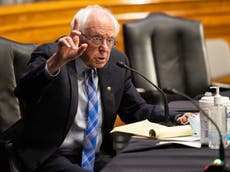 Bernie Sanders pide que EE.UU. derrote al COVID en beneficio de los jóvenes