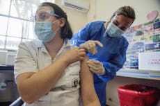 Uruguay recibe primer lote de vacunas COVID mediante Covax