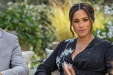 El Palacio de Buckingham “en conversaciones de crisis” por la entrevista de Harry y Meghan mientras el mundo espera una respuesta