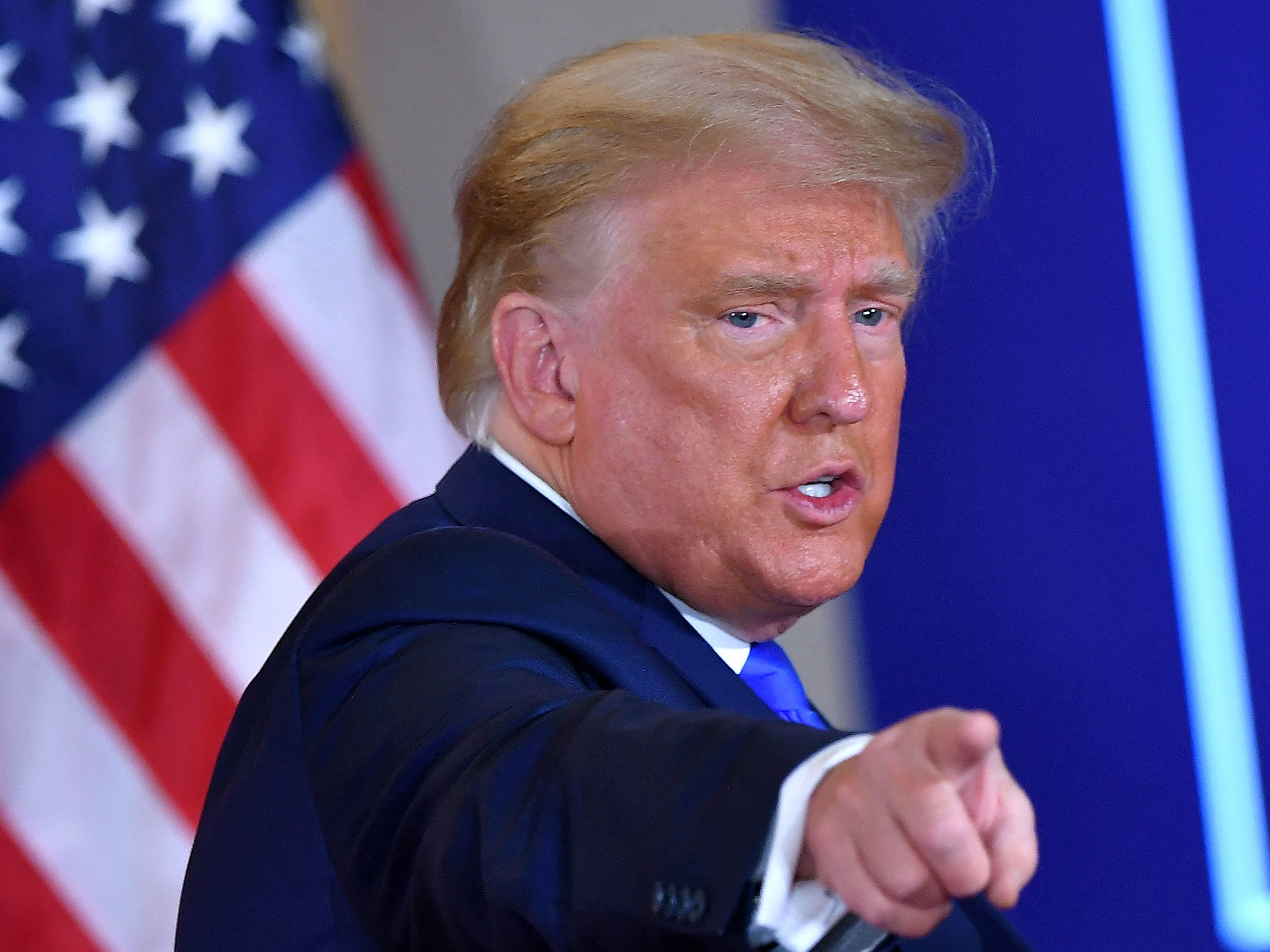 Trump vota por correo en Florida a pesar de las falsas acusaciones de fraude electoral