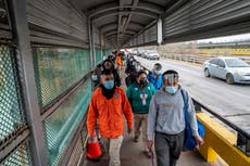 Niños no acompañados llegan a la frontera de Estados Unidos y México en cantidades récord