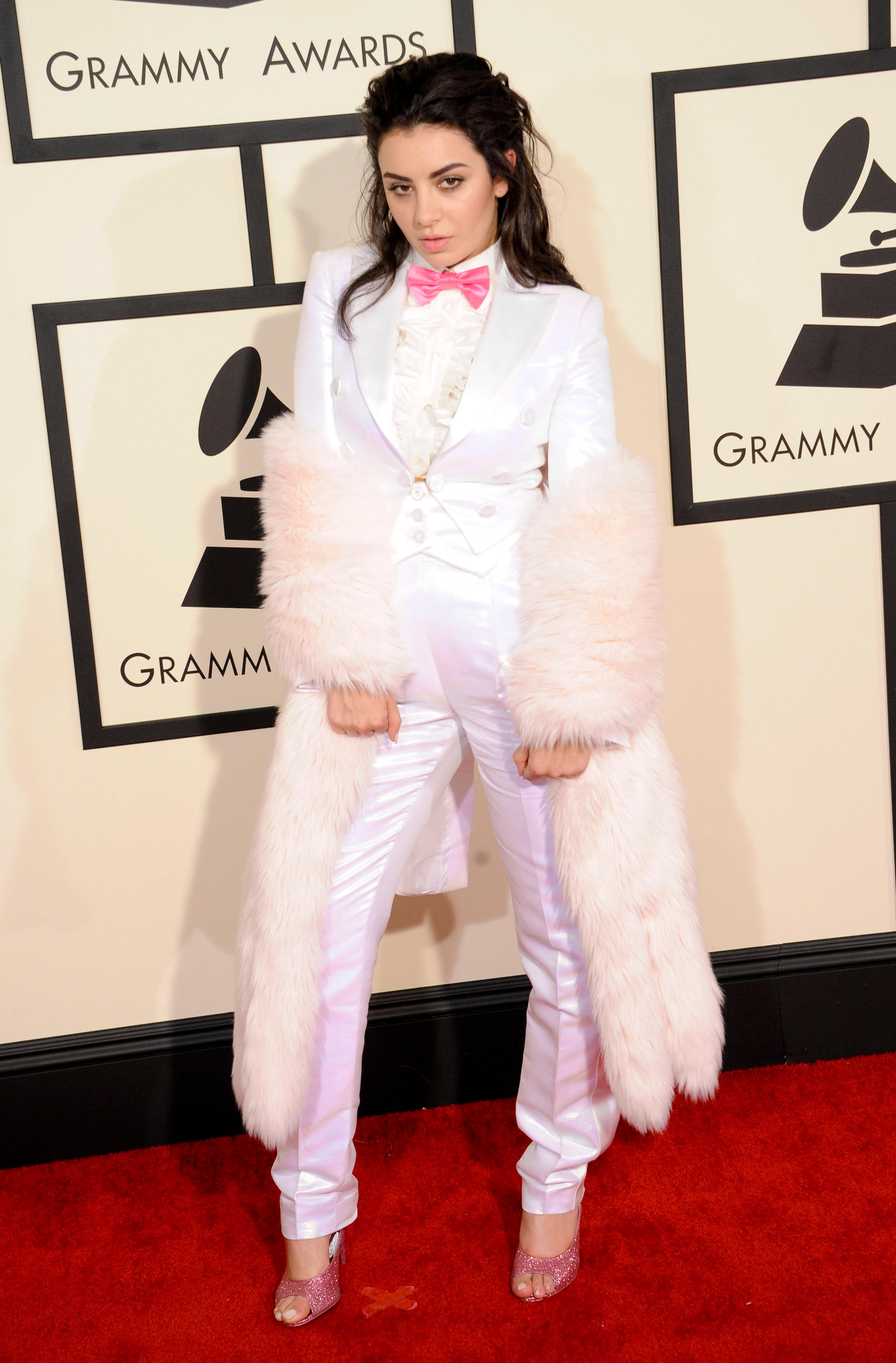 Charli XCX en los Premios Grammy de 2015