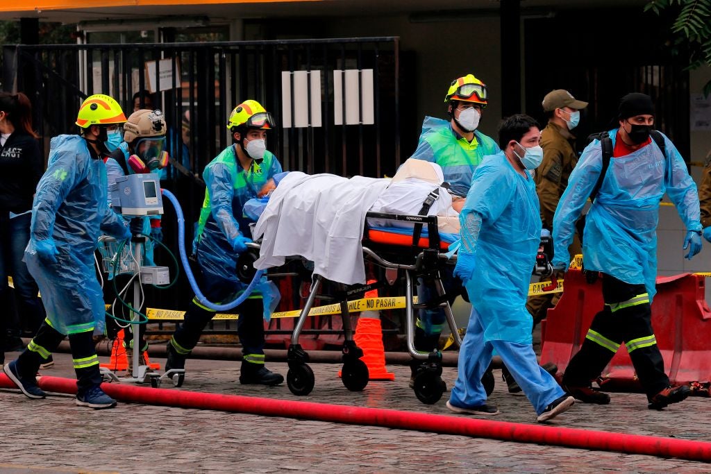 <p>El gobierno chileno anunció que todas las comunas de la Región Metropolitana entrarán en confinamiento este fin de semana  </p>