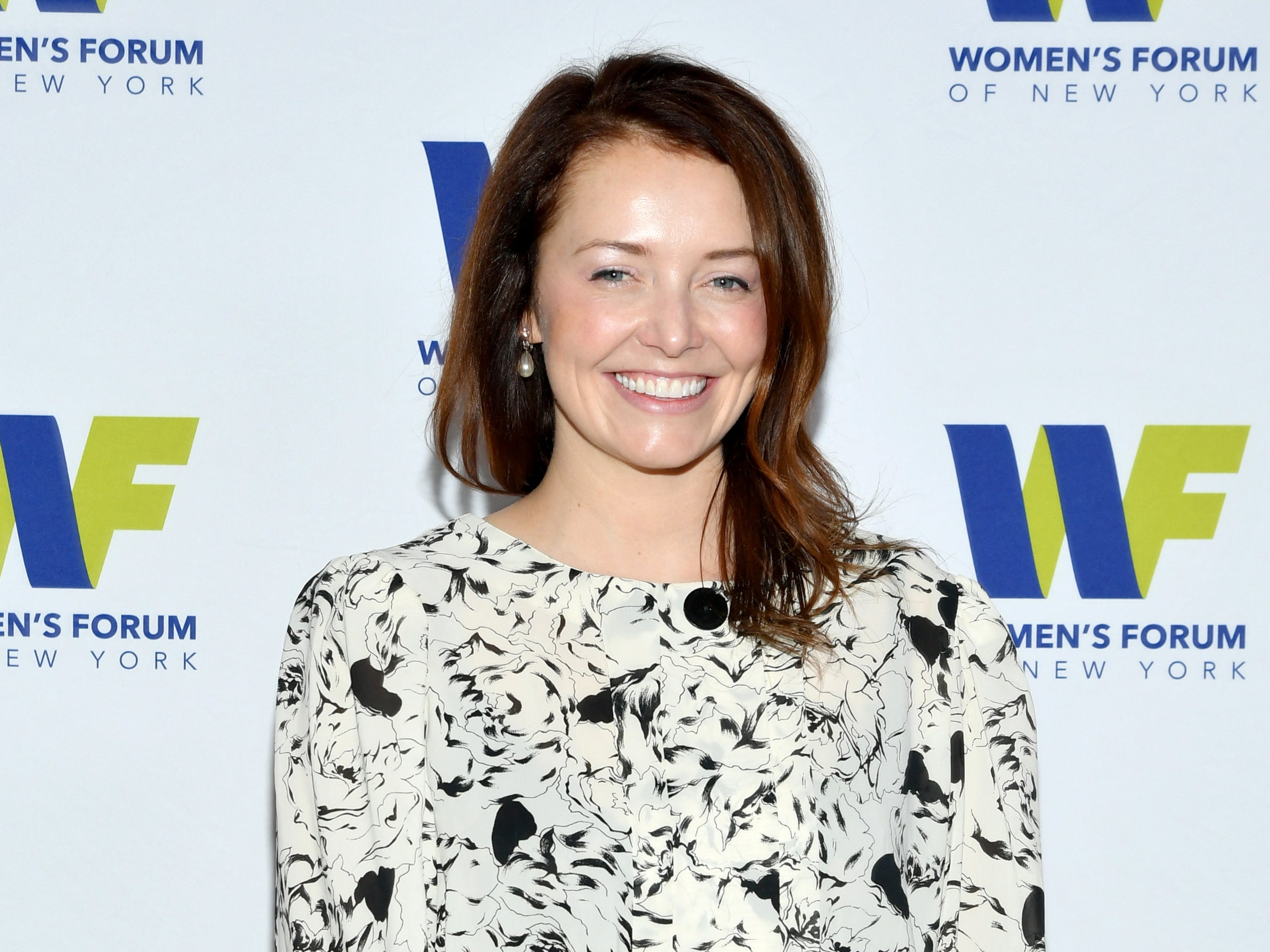 Acusadora de Cuomo critica a los líderes nacionales por no preocuparse por las denuncias de mujeres