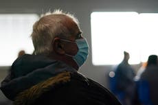 La vacunación puede aliviar los síntomas prolongados de COVID, sugiere una investigación preliminar