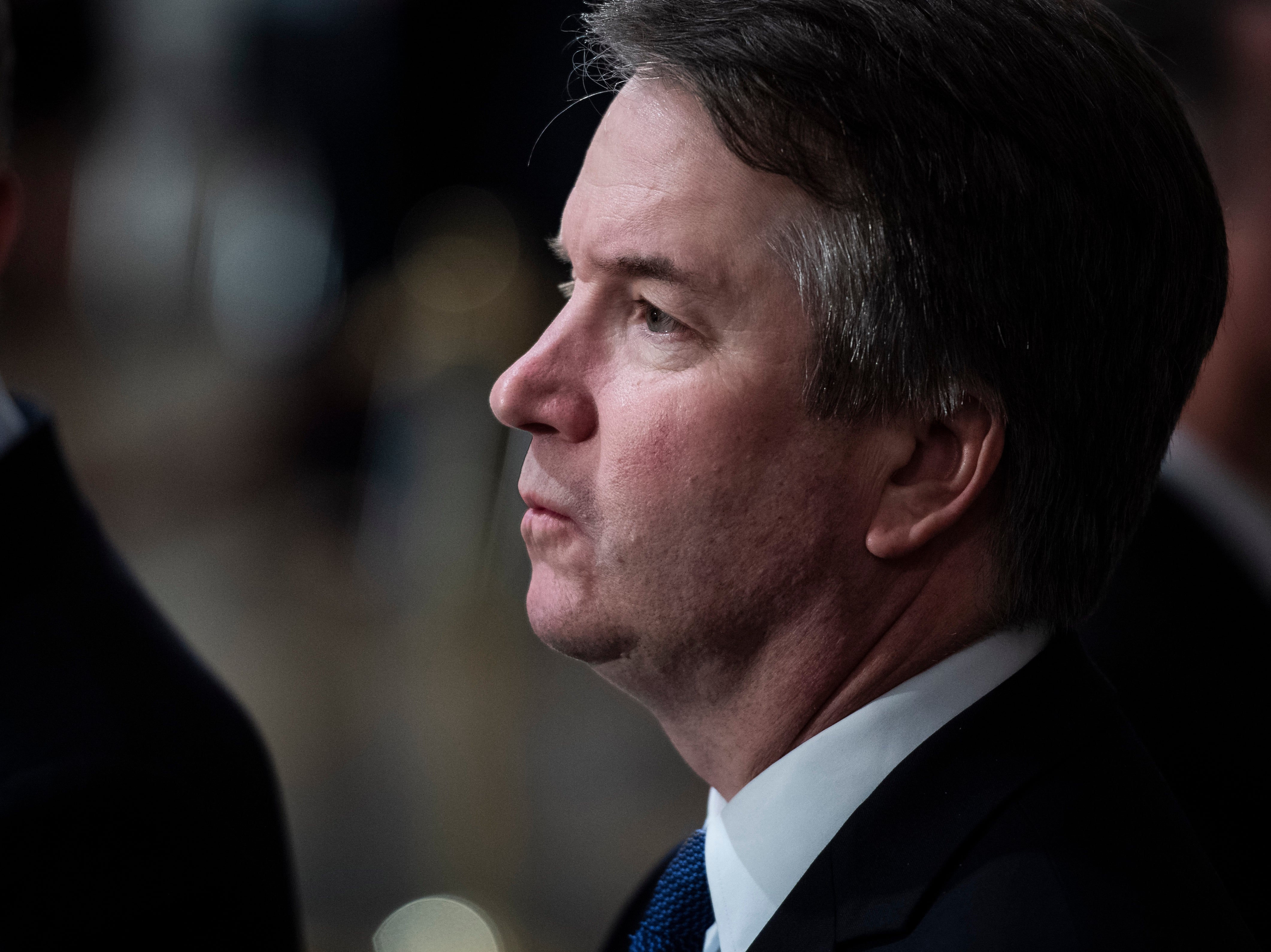 FBI acusado de “falsa” investigación de antecedentes a Brett Kavanaugh