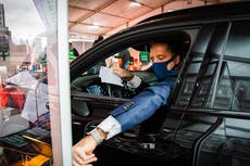 Ministro de salud holandés se presentó a votar con pasaporte vencido; lo enviaron a casa