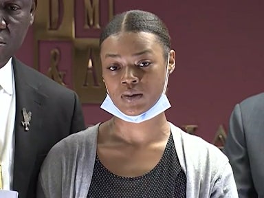 “Mi bebé no se lo merecía”: la madre de un niño baleado por la policía rompe el silencio