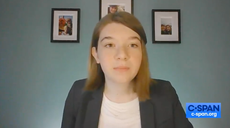 Adolescente trans implora al Congreso que apruebe la Ley de Igualdad ya que los republicanos la llaman una “guerra contra las mujeres”