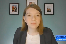 Adolescente trans implora al Congreso que apruebe la Ley de Igualdad ya que los republicanos la llaman una “guerra contra las mujeres”