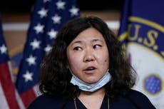 Legisladora asiática-americana revela mensajes de voz racistas que recibió tras los insultos de Trump sobre el COVID-19