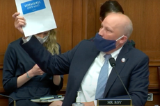 Acalorada discusión sobre violencia y discriminación asiático-estadounidense en el Congreso