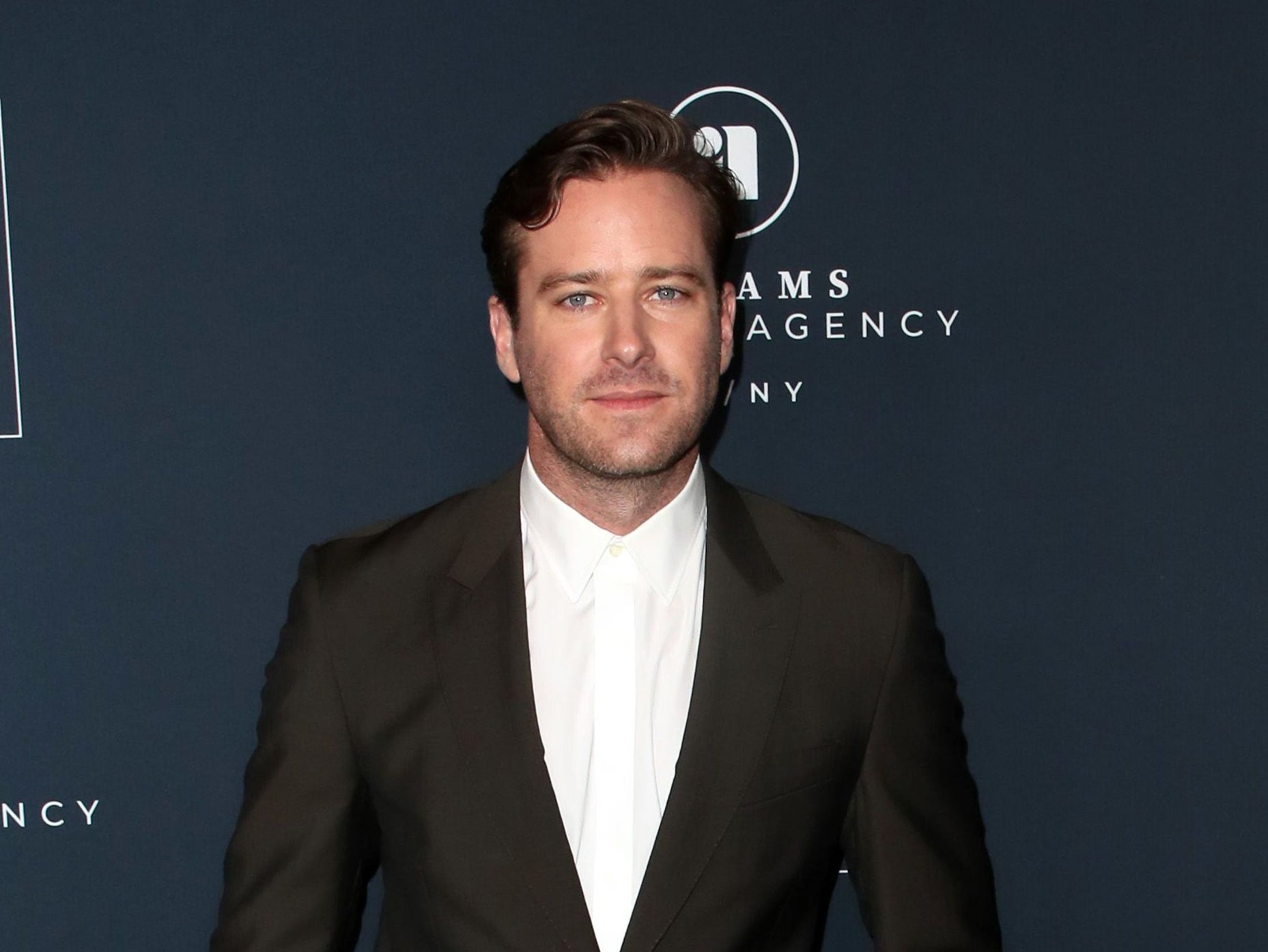 Policía investiga a Armie Hammer por presunta agresión sexual; mujer lo acusa de violación y abuso
