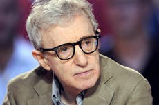 Woody Allen quiere que creas que es “ajeno”; Allen v Farrow sugiere un lado más oscuro