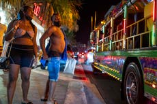 Puertorriqueños se quejan de turistas de EE.UU. por desobedecer reglas impuestas por pandemia