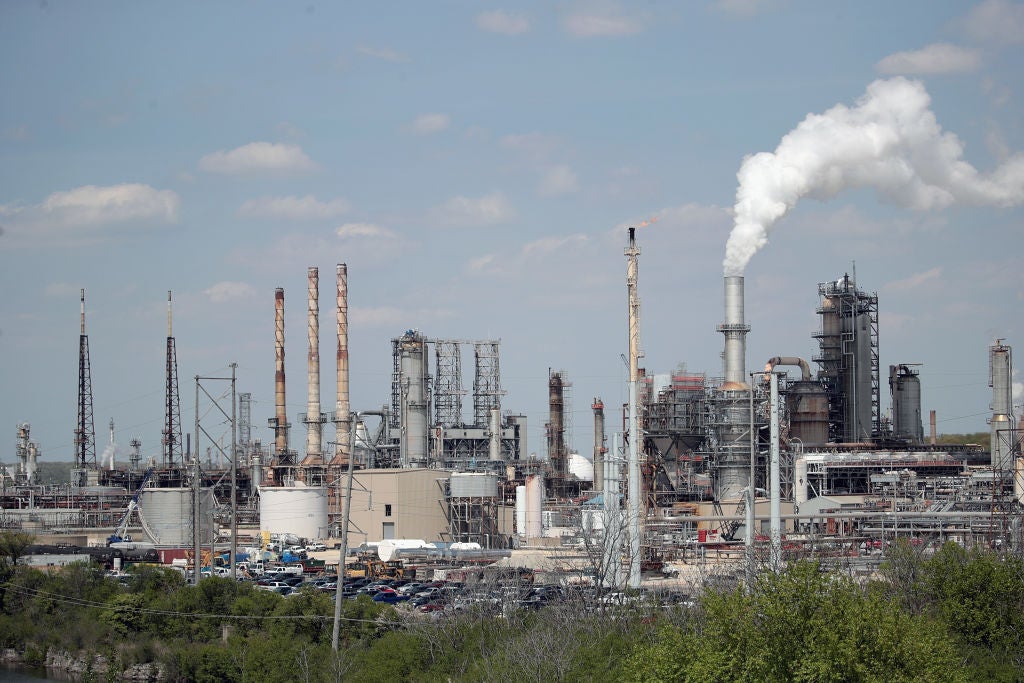 Venezuela denuncia un ataque terrorista contra una instalación petrolera