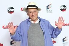 George Segal: Actor de ‘¿Who’s Afraid of Virginia Woolf?’ y ‘The Goldbergs’ muere a los 87 años