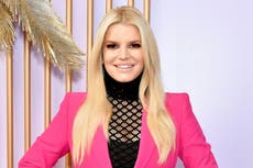 Jessica Simpson reflexiona sobre el escrutinio público “cruel” sobre su peso en 2009