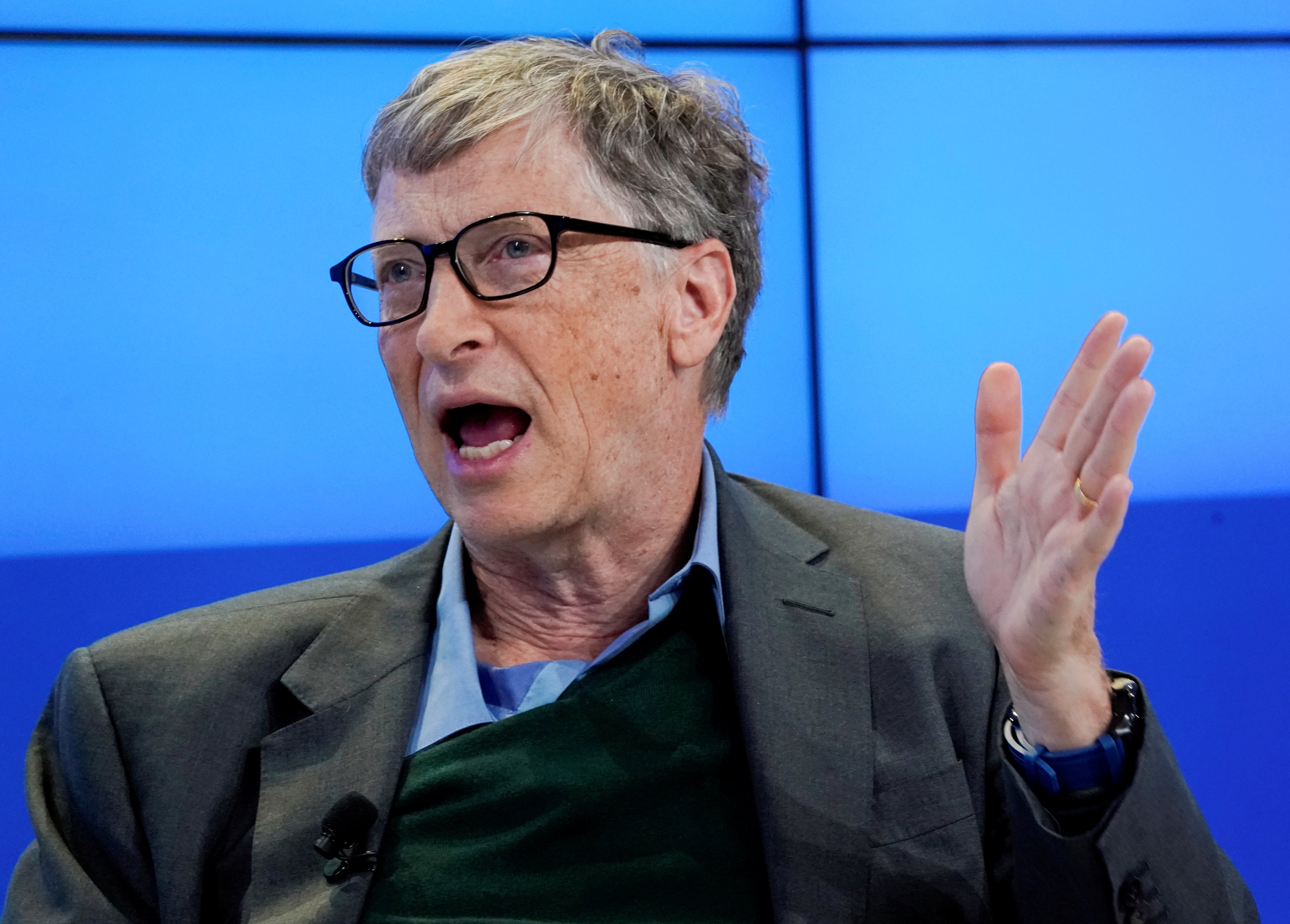 Bill Gates predice que el mundo “volverá completamente a la normalidad” para 2022