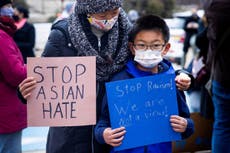 “Un asiático menos que aguantar”: familia recibe una carta de odio escrita a mano después de la muerte de su padre