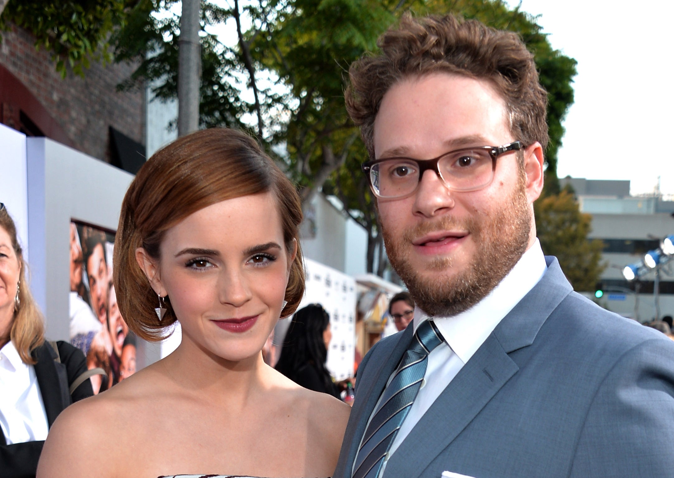 Seth Rogen aclara el rumor de que Emma Watson se “escapó” del set de “This Is the End”