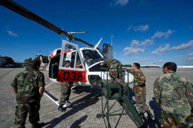 <p>El helicóptero llevaba 186 dosis de la vacuna de Pfizer a las ciudades de Rocha y Chuy  </p>