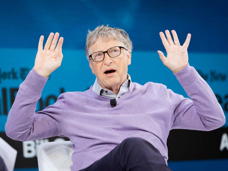 Bill Gates criticado por decir que las fórmulas de las vacunas no deberían compartirse con países en desarrollo