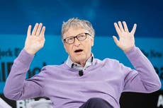 Bill Gates criticado por decir que las fórmulas de las vacunas no deberían compartirse con países en desarrollo