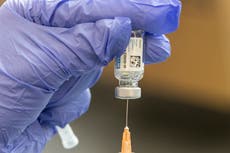 Las vacunas Pfizer y Moderna contra el COVID son 90% efectivas para prevenir infecciones en “condiciones del mundo real”, según un estudio