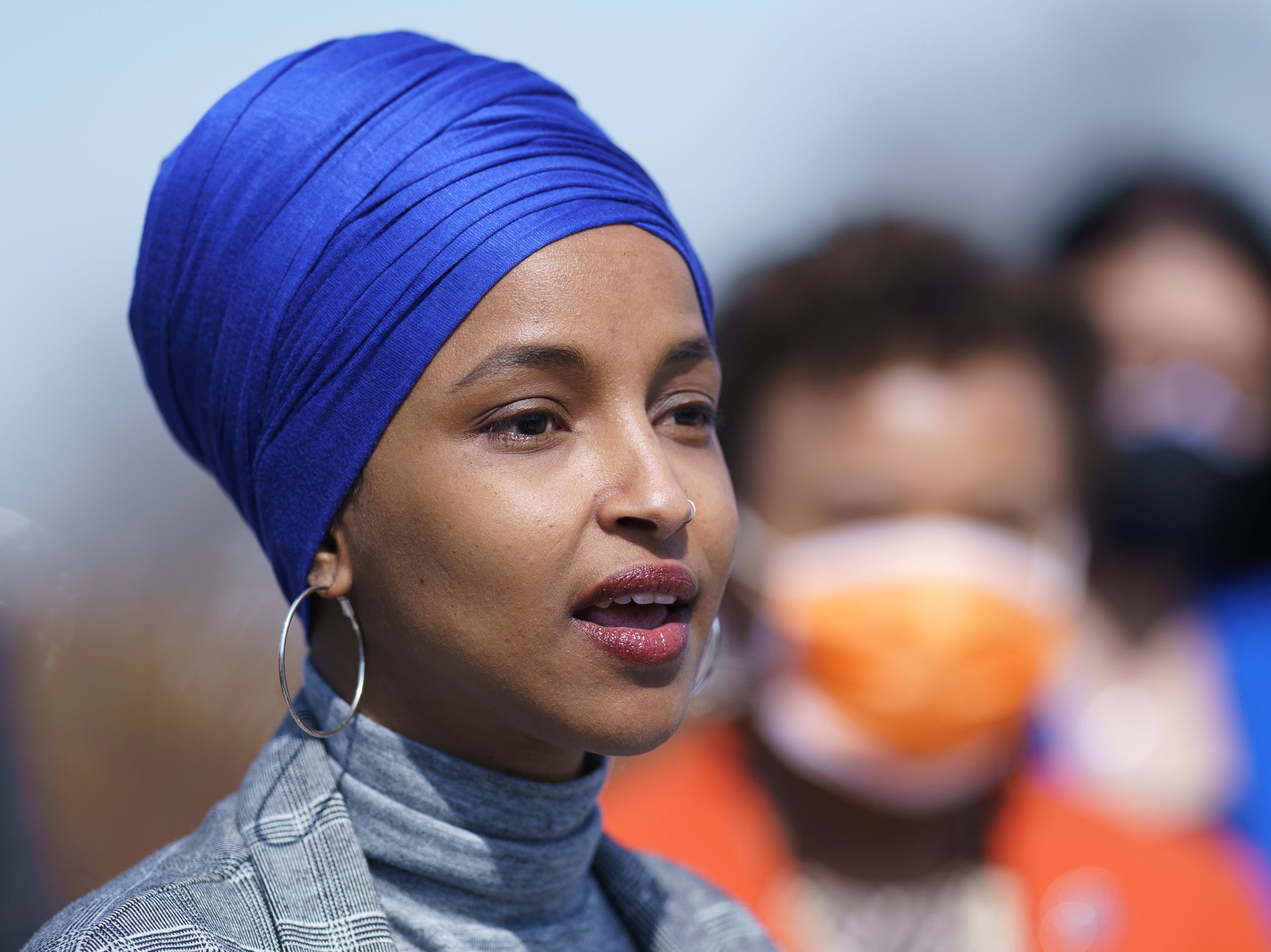Paquete sospechoso enviado a representante Ilhan Omar con una nota: “El patriarcado se levantará de nuevo”