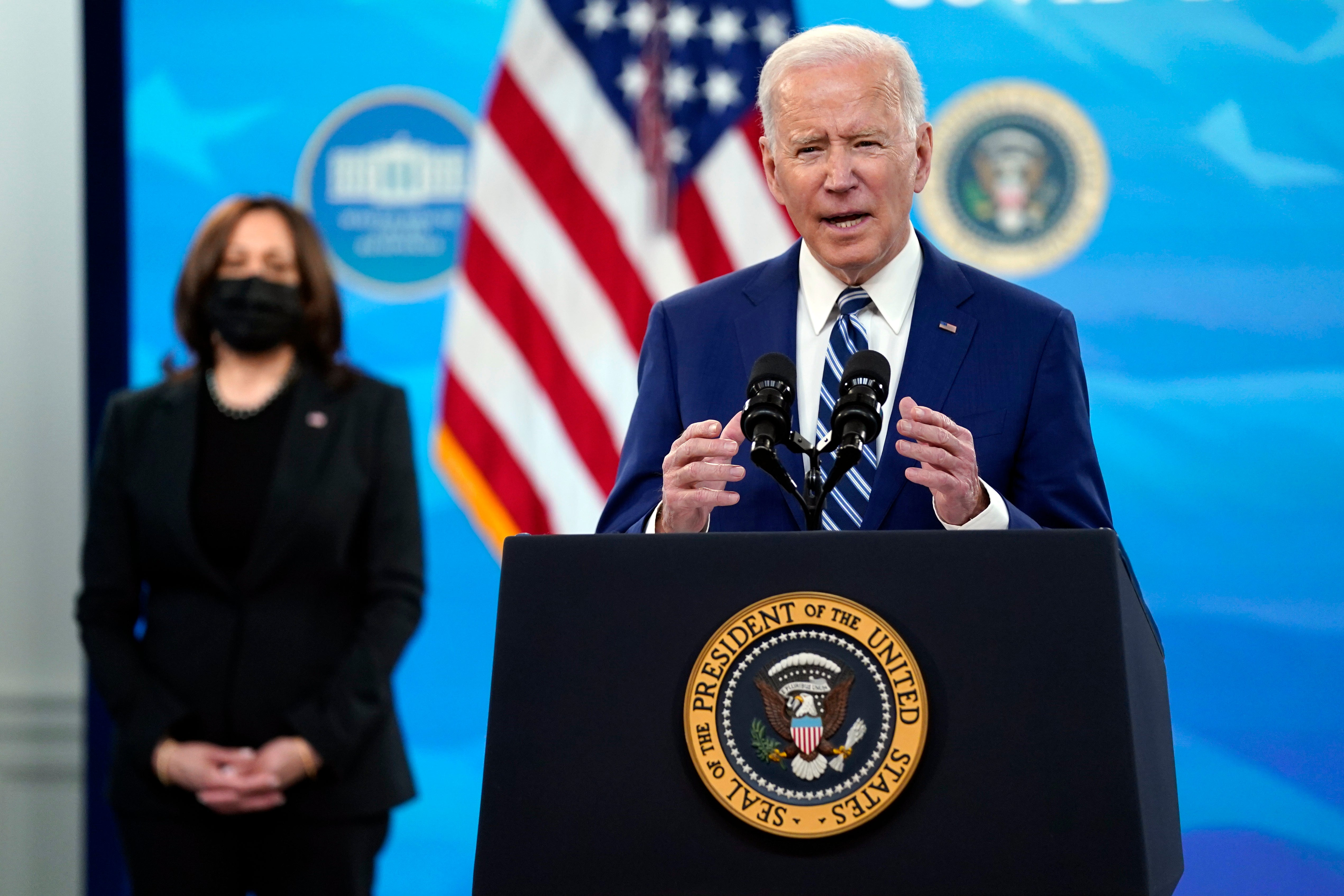 Biden anuncia 11 candidatos judiciales, incluidas tres mujeres negras y el primer juez de distrito musulmán