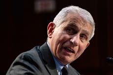 Fauci dice que los contagios severos por COVID son “inevitables” entre los vacunados