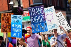 ¿Cómo puedes hacer que las personas trans se sientan más apoyadas?