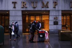 Investigadores confiscan los registros financieros de la exnuera del jefe de la compañía Trump