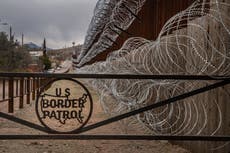 Dos niñas, de 3 y 5 años, caen desde el muro fronterizo de 14 pies entre Estados Unidos y México

